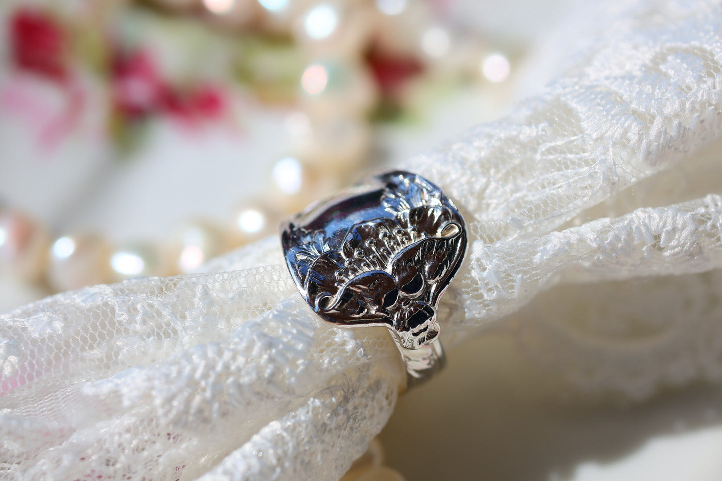 Size 8- Antique Sterling silver ring