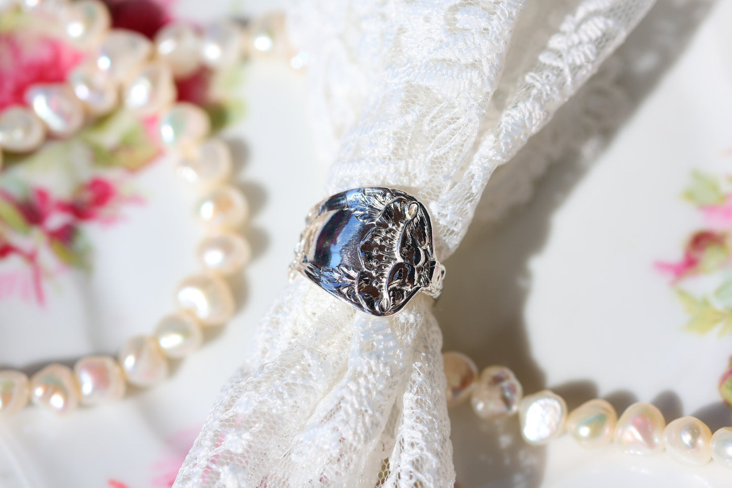 Size 8- Antique Sterling silver ring