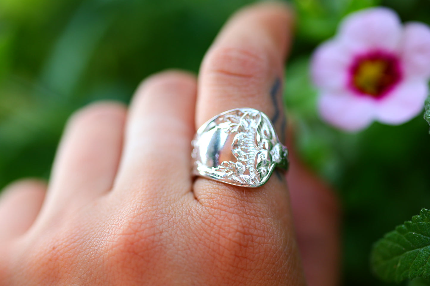 Size 8- Antique Sterling silver ring