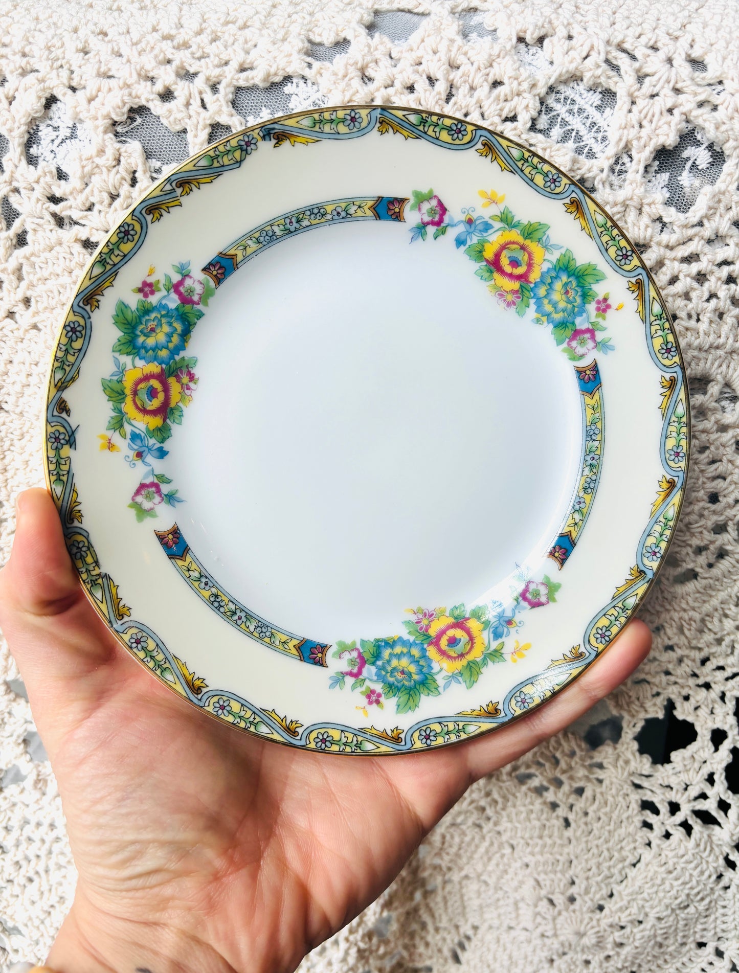 Colorful Japanesse Floral Tea Plate