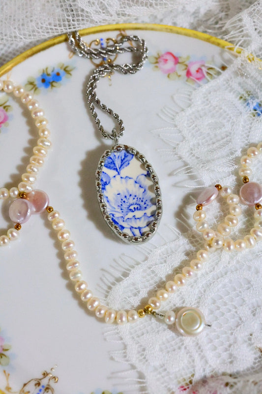 1940’s Blue Floral Linens