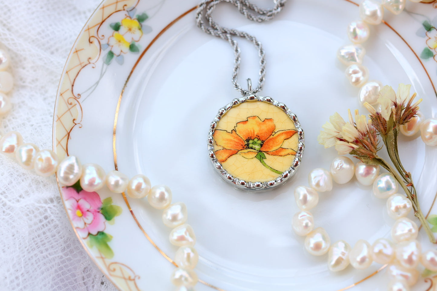 1927~ Yellow Pastel Poppy