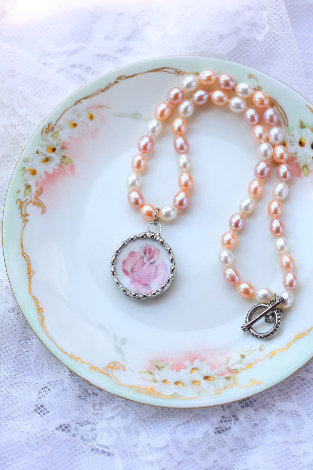 Pearly Rose