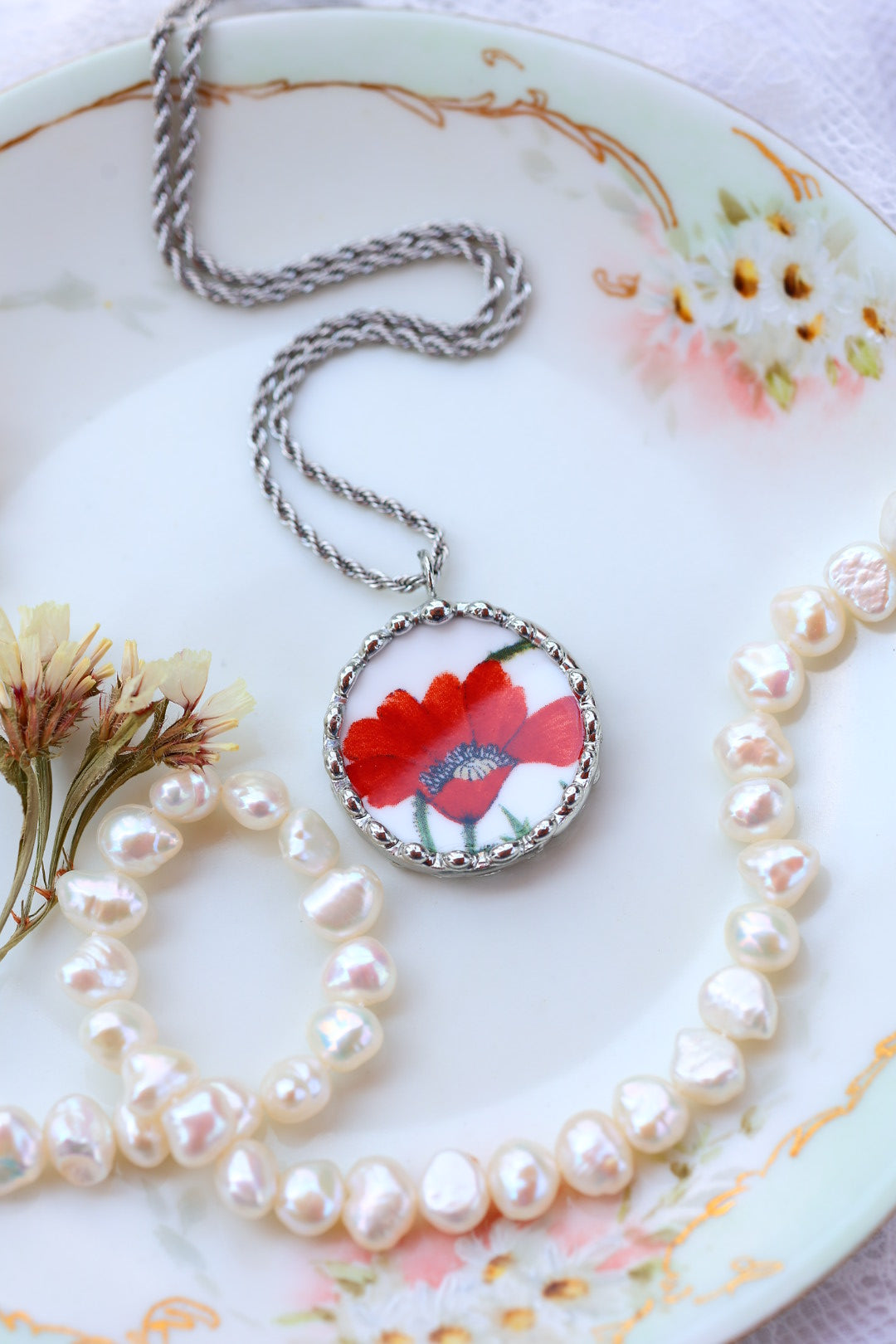 Red Ribbon Poppy