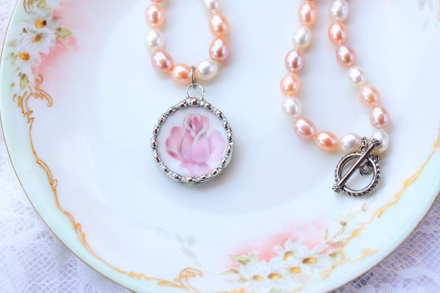 Pearly Rose