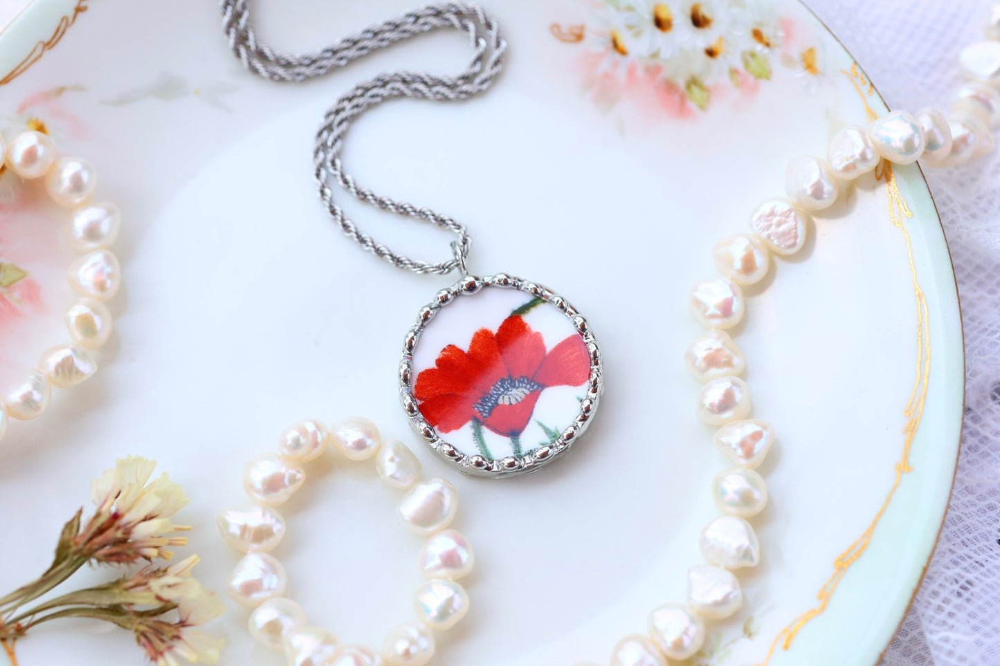 Red Ribbon Poppy