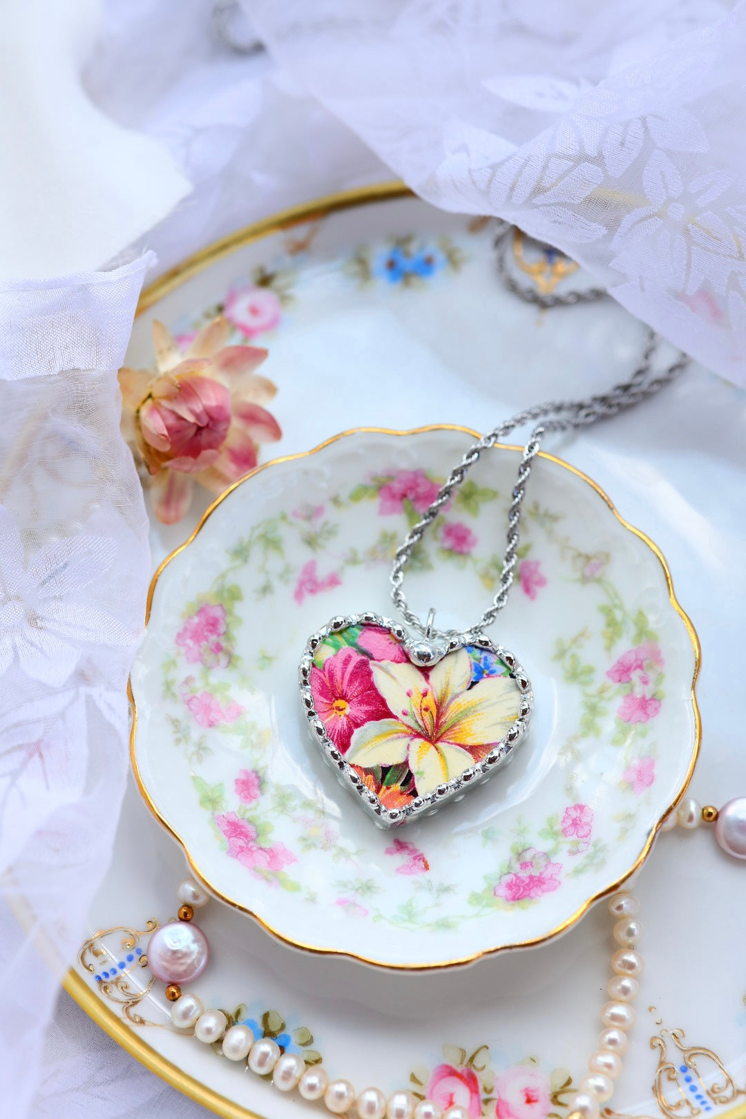Chintz Lillies of You