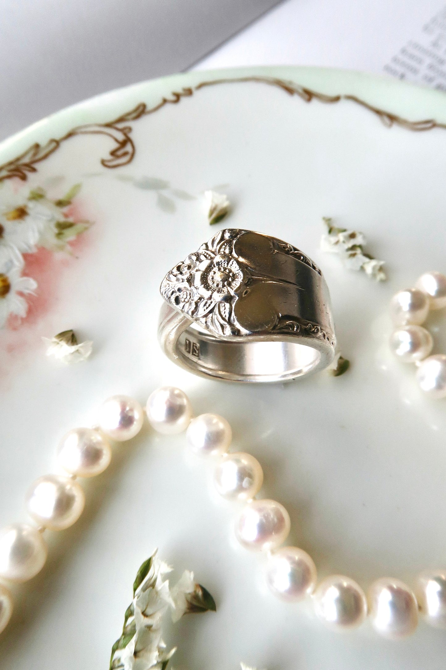 Vintage Spoon Ring (Size 8)