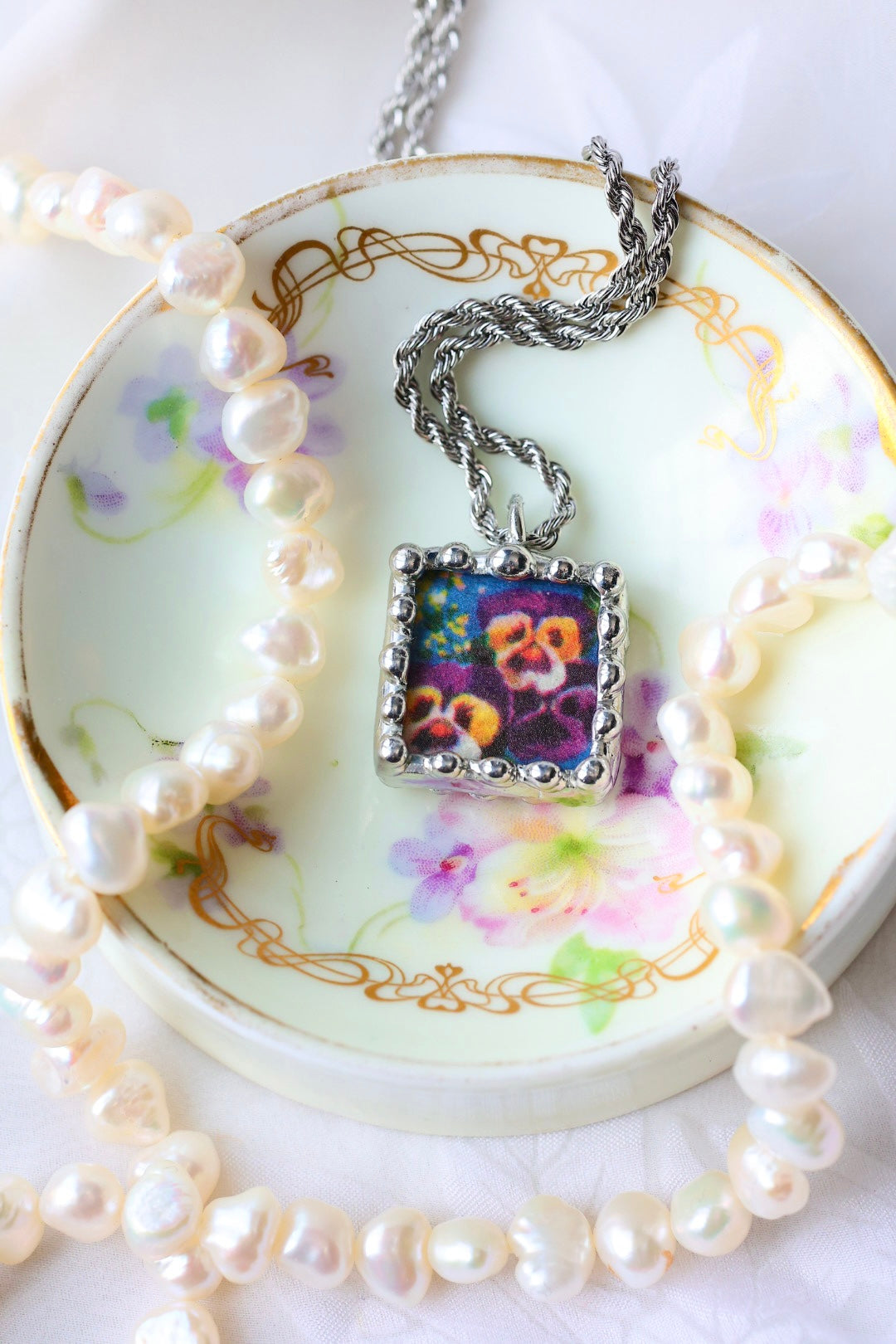 Card of Pansy Gardens