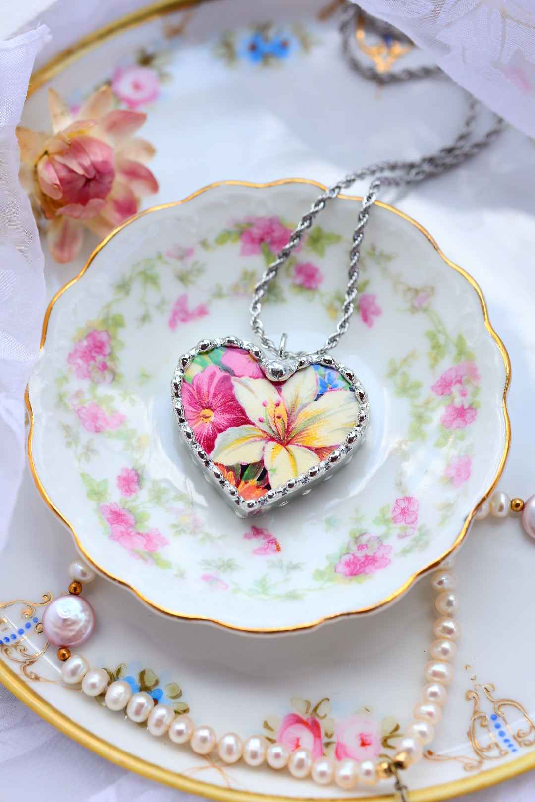Chintz Lillies of You